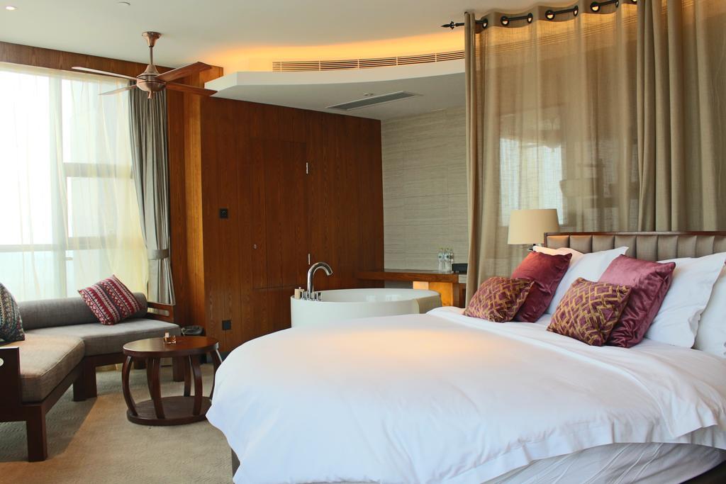 Ssaw Boutique Hotel Delan Mogan Mountain Deqing Room photo