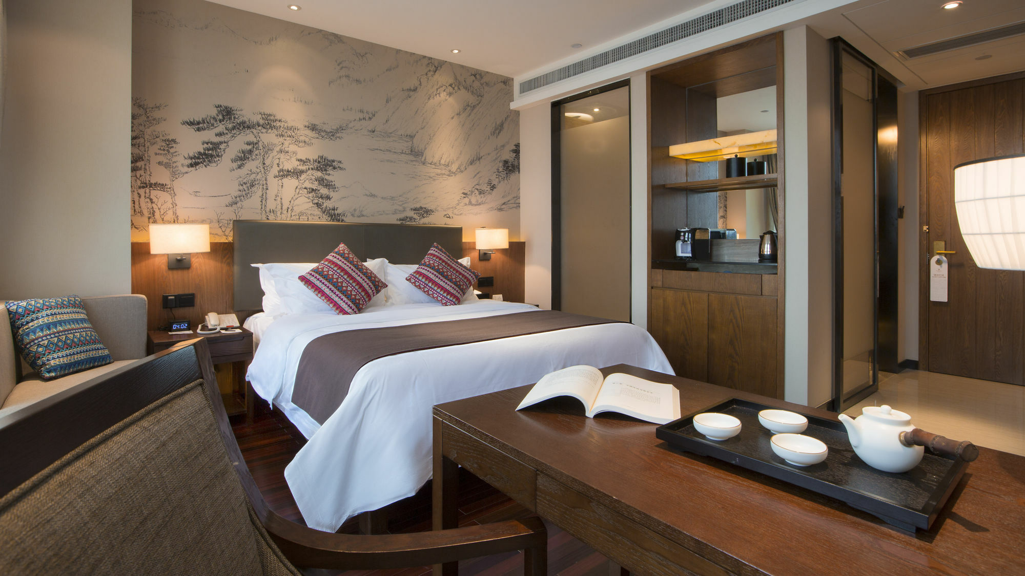 Ssaw Boutique Hotel Delan Mogan Mountain Deqing Exterior photo